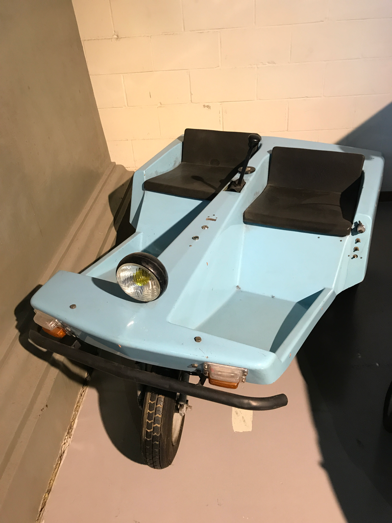 Voiture Électronique Porquerolles. This was 1970's France’s version of the vehicle of the future. It wasn’t.